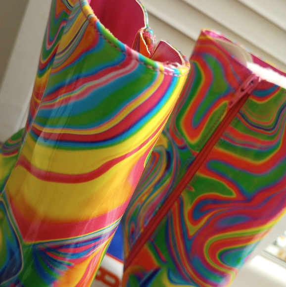 Rouge Women's Hippie, Tye Dye, Psychedelic Heeled Ankle Boots New With Box - Picture 4 of 8